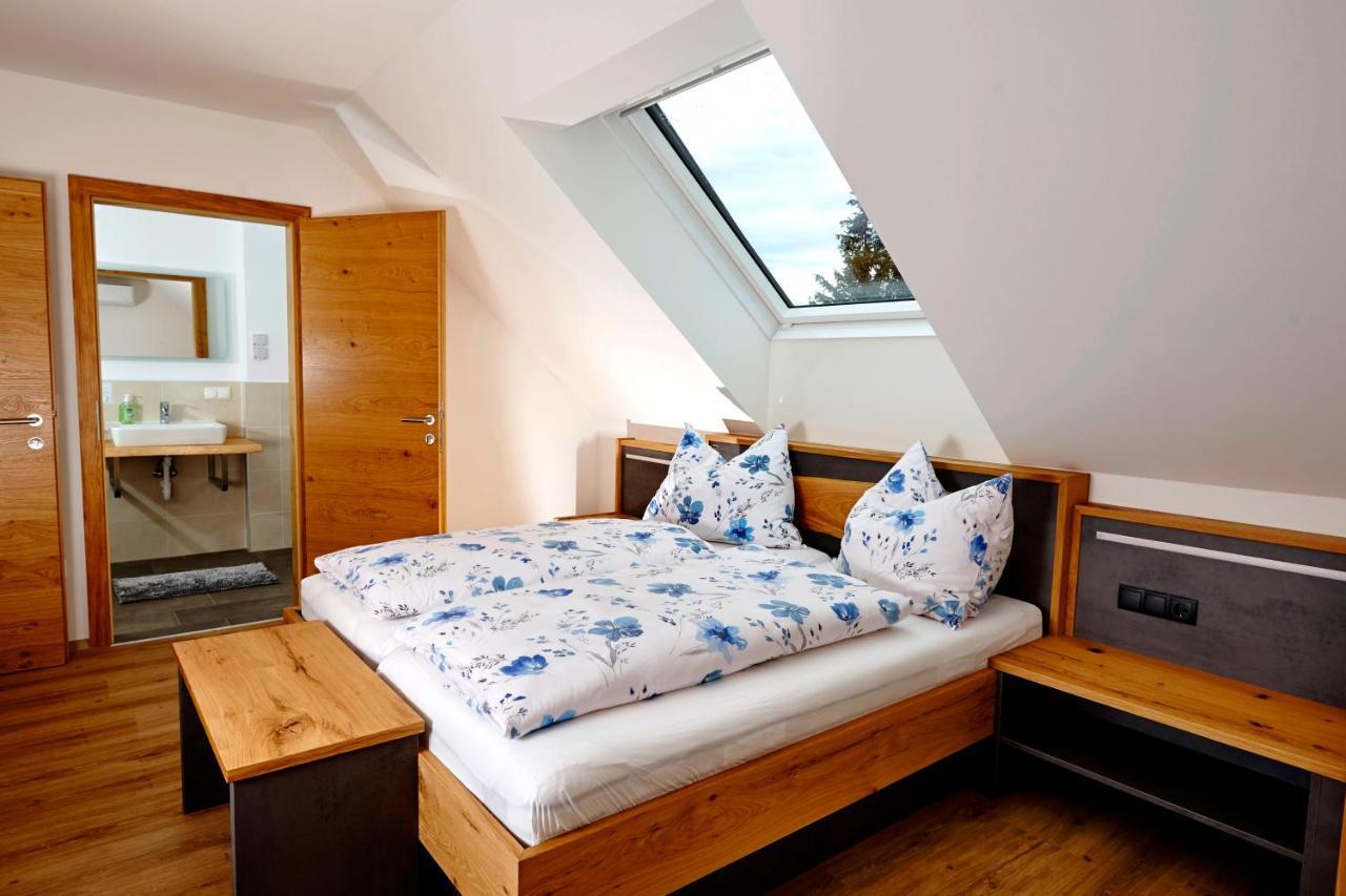 Weingut Pugl Apartment ไลบ์นิทซ์ ภายนอก รูปภาพ